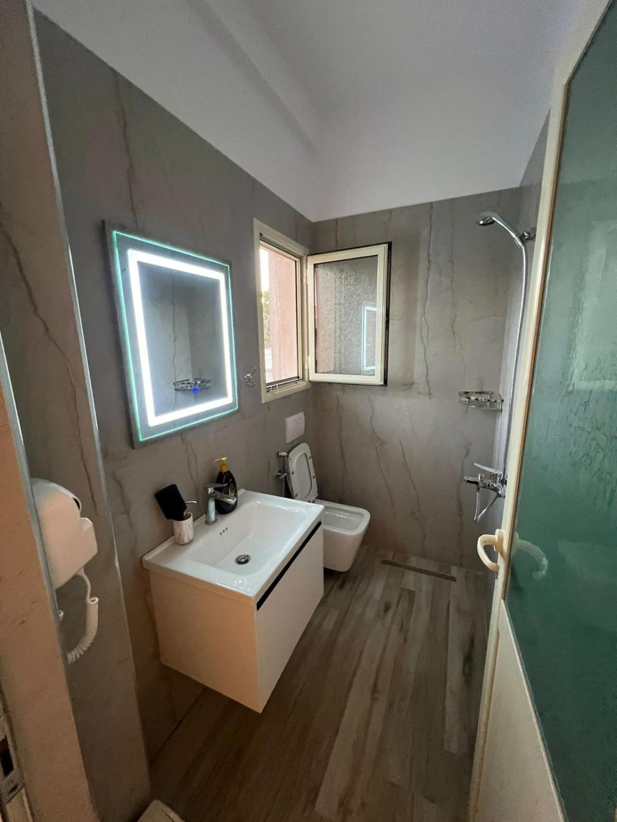 Greison Vacation House Vlorë Exteriér fotografie